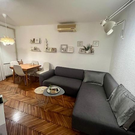 Ferienwohnung Kopernik - Parking Available Belgrad Exterior foto