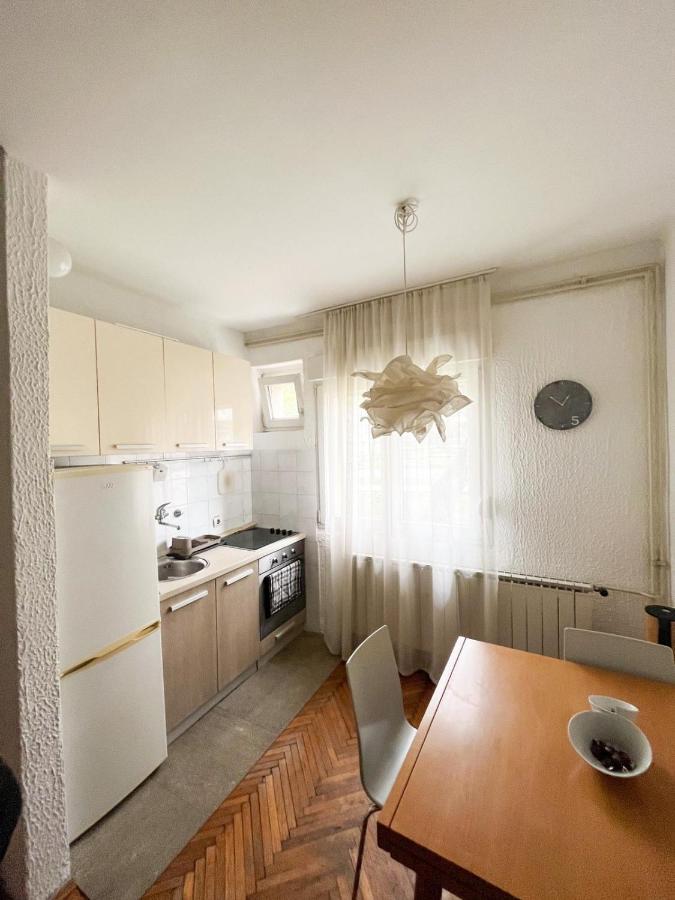 Ferienwohnung Kopernik - Parking Available Belgrad Exterior foto
